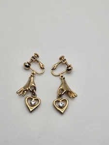 Vintage Victorian Revival Gold Tone Hand Holding A Heart Clip On Earrings - Picture 1 of 13