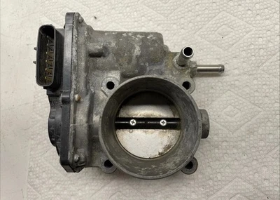 Корпус дроссельной заслонки 2010 11 12 13 14 15 16 17 18 19 TOYOTA PRIUS 1,8 л 2203037060 от оригинального производителя - Изображение 1 из 4