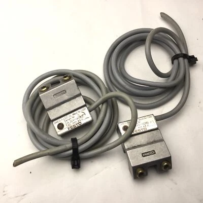 Lot of 2 Festo SMEO-1-LED-24 Proximity Switches, Voltage: 24V, 2A, 40W - Image 1 of 4
