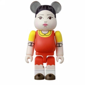 Muñeca Juego Calamares Horror - Bearbrick Serie 44 por Medicom - Imagen 1 de 1