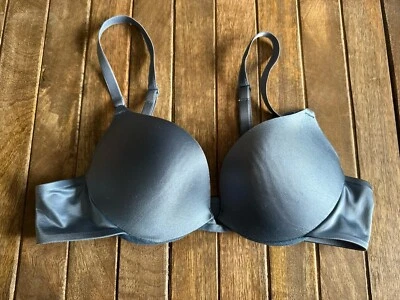 Wonderbra 34A Blue Padded Smooth Satin Underwire T Shirt Bra - Image 1 of 4