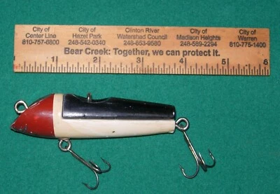 ANTIQUE EARLY WOOD DETROIT MICHIGAN MADE BOLTON ABC MINNOW FISHING LURE - Image 1 of 4
