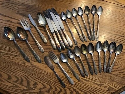 Лот товаров Тарелка Тюдоров Oneida Community Queen Bess  - Изображение 1 из 4