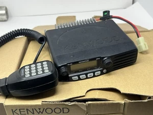 Kenwood TM-281A 144MHz 430MHz Radioaficionado FM Transceptor Programación SIN CABLE - Imagen 1 de 8