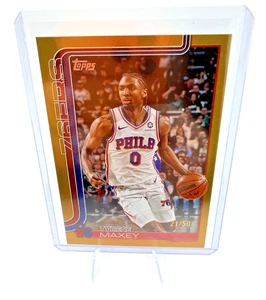 TYRESE MAXEY - 2025-26 Topps Basketball NBA Gold Foil  SP 21/50 #21 - 76ers - Picture 1 of 2