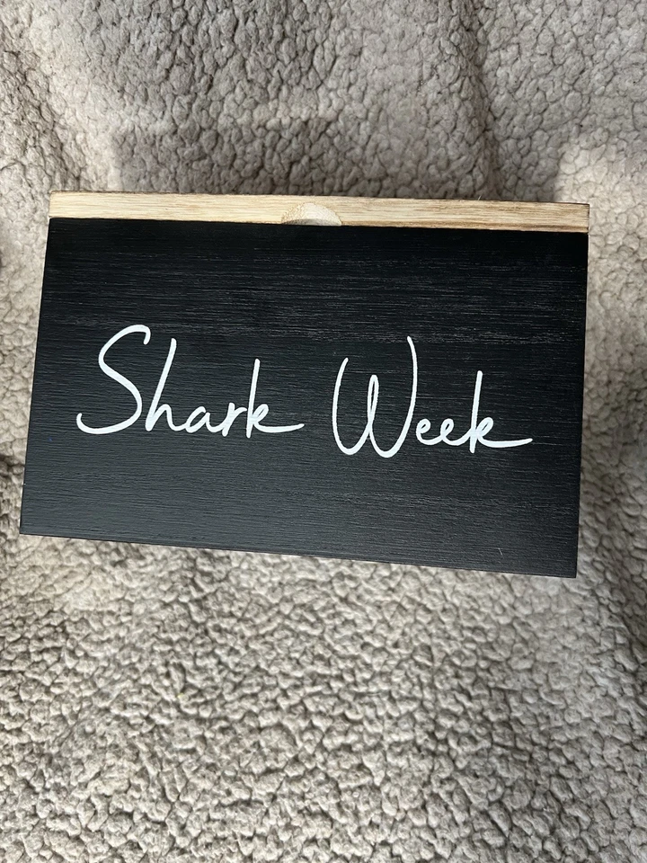 Estuche de almacenamiento con soporte para tampones  Foto 1 de 4