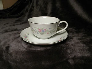 Vintage Florenteen Fine China of Japan Teetasse und Untertasse Set - "Fantasia" - SCHÖNHEIT! - Bild 1 von 4
