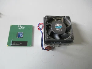 Vintage Intel Celeron SL48F 700 MHz Socket 370 CPU Processor w/ Heat Sink - Picture 1 of 5