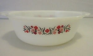 VINTAGE FIRE KING #13 - ROUND CASSEROLE BAKING DISH - PRIMROSE PINK-RED FLOWER - Picture 1 of 6