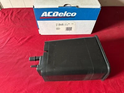 NOS NEW 1998-2005 CHEVY OLDS PONTIAC SATURN VAPOR CANISTER GM  22730180 215-477 - Image 1 of 2