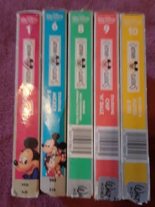 Disney Classics VHS Collection (5)1 6 8 9 10 Mickey/Minnie Pluto/Fifi Chip/Dale - Imagen 1 de 3