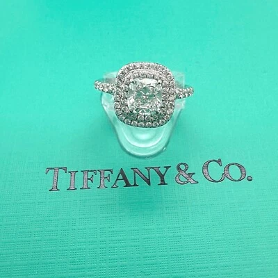 Tiffany & Co Soleste Cushion 1.03 cts E VVS1 Diamond  Engagement Ring Platinum - Image 1 of 4