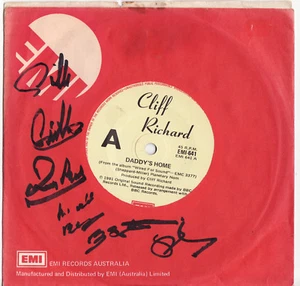 CLIFF RICHARD - DADDY'S HOME  Ultrarare Single personally handsigned by CLIFF! - Picture 1 of 1