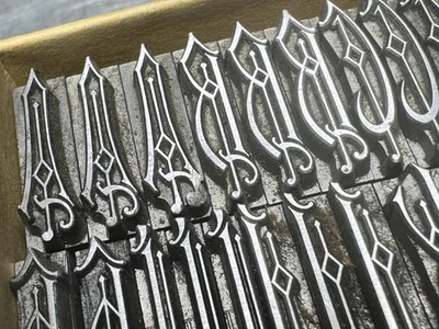 M415B Metal Tipo Letterpress - Juego Monograma 2-Hs - 48 pt - 161x Foto 1 de 4