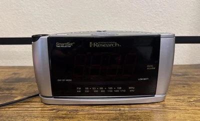 Emerson Research Smart Set CKS3516 Alarm Clock AM/FM Radio Time Projector - Image 1 of 4