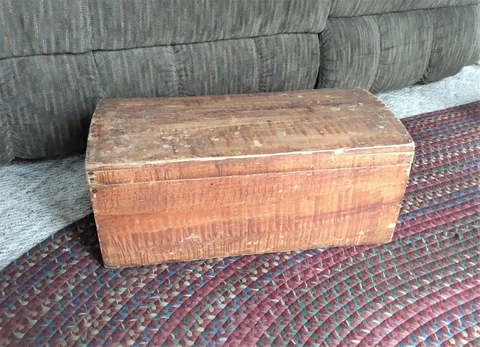 Antique Grain Painted Wood Miniature Dome Top Blanket Chest Primitive Trunk Cover