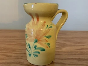 Handgefertigter handbemalter Keramikkrug aus Italien gelb & blau mit orangen Blume - Bild 1 von 6