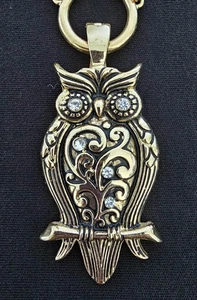 Vtg RMN Roman Jewelry Co Gold Tone Magnetic Owl Pendant Necklace Rhinestones - Picture 1 of 8