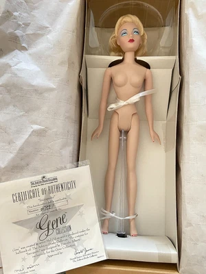Ashton Drake Galleries Gene Series ~Incógnito~ Muñeca de porcelana ~ Desnuda sin atuendo Foto 1 de 4