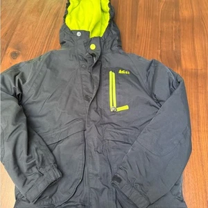 REI black and Lime boys coat size s (8) - Picture 1 of 6