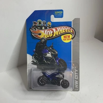 Ducati Diavel 9/250 HW City Hot wheels Long Card - Brand New - card wrinkle - Image 1 of 4