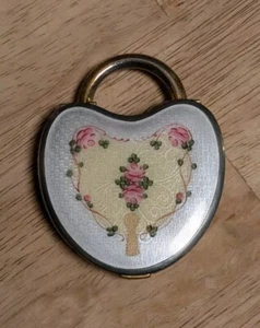 Vintage La Mode Guilloche Enamel Flower Heart Lock Padlock Powder Compact - Picture 1 of 6