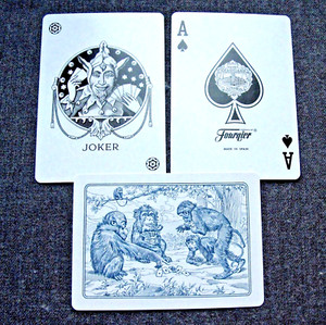 VINTAGE MONKEYS PLAYING CARDS IN THE JUNGLE BY FOURNIER SPAIN POKER CARD DECK
