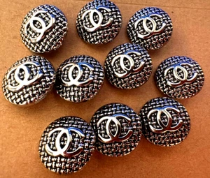 10 SILVER CHANEL Buttons Checked Metal / FAB 10 SILVER CC BUTTONS👌 20mm ICONIC - Picture 1 of 15