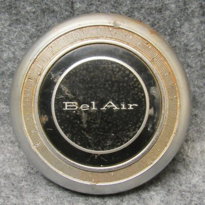 1967 Chevrolet Chevy Bel Air Horn botão 3925154 fabricante de equipamento original 38291 - Imagem 1 de 4