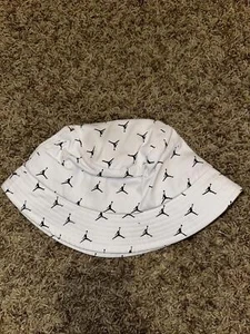 Jordan Little Kids' All Over Print Jumpman Logo  Bucket Hat - Picture 1 of 8