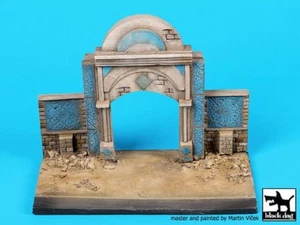 Black Dog 1/72 Middle East Palace Entrance Diorama Base (150mm x 90mm) D72049 - Picture 1 of 1
