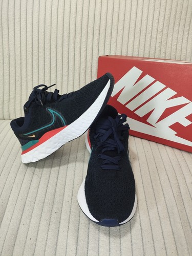 Scarpe da ginnastica uomo Nike React Infinity Run Flyknit 3 bianco blu taglia UK 8 5