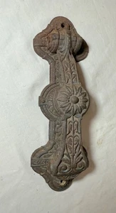 Large antique ornate Eastlake Aesthetic cast iron front door mount knocker - Picture 1 of 11