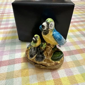 Large Elda Creations Limoges Peint Main Trinket Box Parrots - Picture 1 of 10