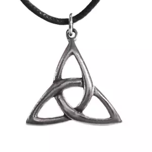 NEW Triquetra Pewter Pendant 1" Celtic Knot Amulet Silver Color - US Made! - Picture 1 of 3