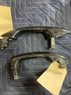 2017 MERCEDES-BENZ C63 S AMG CUPÊ MAÇANETAS EXTERNAS ESQUERDA DIREITA *RISCOS* - Imagem 1 de 4