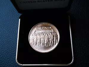 Selma to Montgomery Voting Rights Marches 1.5 Inch Bronze Medal w/Case - Picture 1 of 2