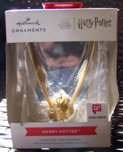 HALLMARK-WALMART EXCLUSIVE CHRISTMAS ORNAMENT " HARRY POTTER " NEW IN BOX - Picture 1 of 2