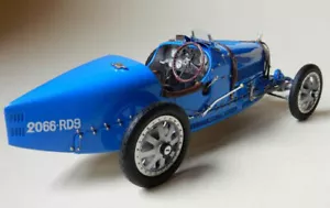CMC Bugatti Type 35 Grand Prix LIMITED ED. + a Female Racer Figurine M-100B-018 - Bild 1 von 4
