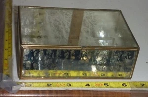 Nuevo de Lote Antiguo Latón y Vidrio Mercurio Baratija/Joyería/Caja de Exhibición - Tapa con Bisagras ~6x4x2" - Imagen 1 de 7