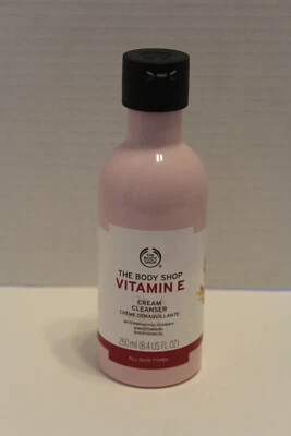 The Body Shop Vitamin E Cream Cleanser 8.4 fl.oz Discontinued - New Old Stock - Image 1 of 4