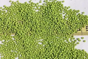 12/0 Vin.Venetian verde opaco giallo #2 perle semi di vetro artigianato gioielli /1 oz - Foto 1 di 1