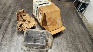 Enerpac Simplex 44422SS Hombre de 4 Vías con Pieza de Bomba Hidráulica de Alivio NUEVO EN CAJA - Imagen 1 de 7