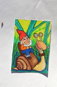 ACEO Original Kunst Wichtel auf Schnecke Mischtechnik kein Druck - Bild 1 von 3