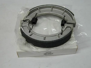 Front or Rear Brake Shoes for Yamaha Timberwolf 250 YFB250 4X4 1994-2000 - Bild 1 von 2