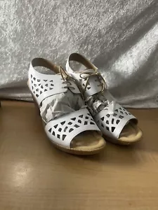 Spring Step Women’s Soft White Leather Comfort Sandals Heels Size 9.5 - Picture 1 of 9