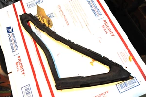 NOS MOPAR 1973 PLYMOUTH FURY DODGE POLARA CHRYSLER RT VENT W/STRIP w/4 DR HT - Picture 1 of 1