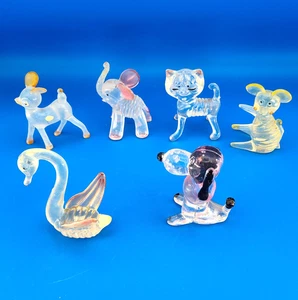 Vintage Painted Lucite Plastic Animal Figurines – Lot of 11 Retro Miniatures - Picture 1 of 13