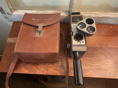 Cámara de cine vintage Bell And Howell película de 8 mm 333 triple lente hecha en U Foto 1 de 4