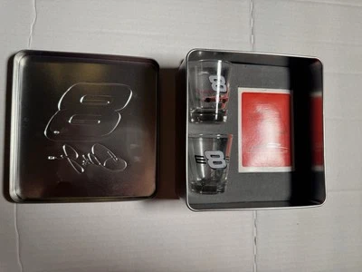 Nuevo juego de 2 y 52 barajas de cartas de juego vintage de Dale Earnhardt Jr Shot Glass Foto 1 de 4